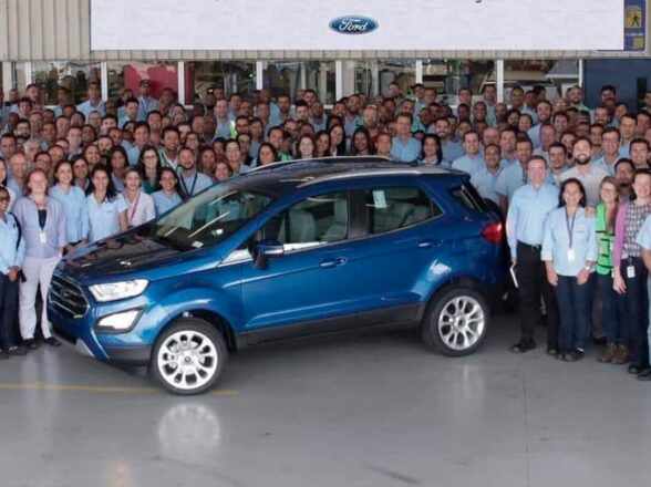 En Brasil, Ford cerrará operaciones en sus tres plantas.